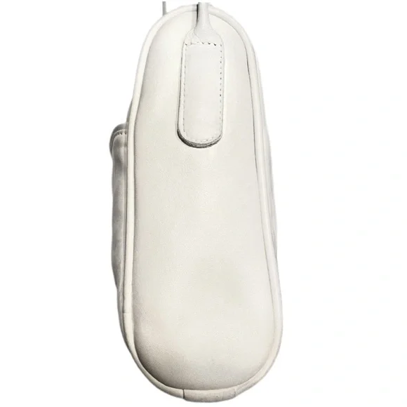 1980’s COACH Leatherware White Leather Slim Zip Crossbody Hand Bag Purse